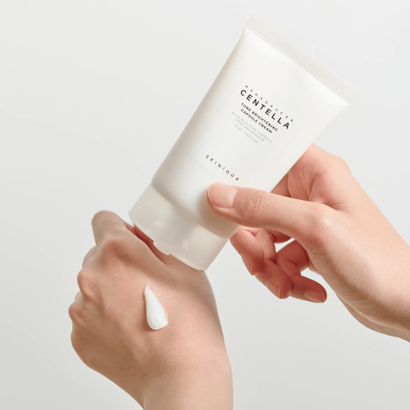 Освітлюючий капсульний крем SKIN1004 Madagascar Centella Tone Brightening Capsule Cream, 75 мл 8809576261615 фото