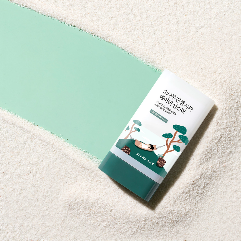 Сонцезахисний стік з екстрактом голок сосни ROUND LAB Pine Calming Cica Airy Sun Stick, 19 г 8809962543097 фото