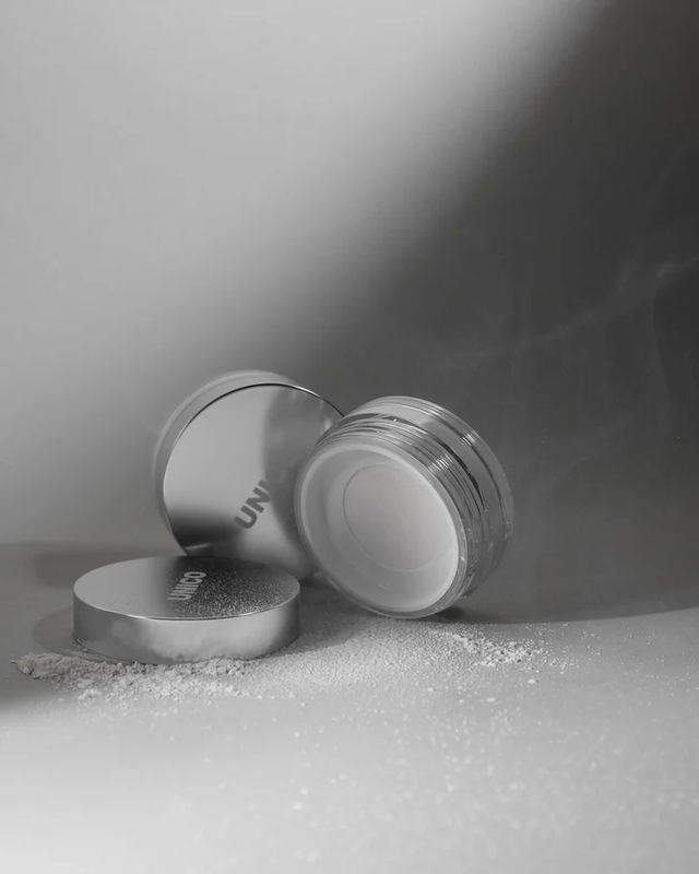 Прозора фінішна пудра для обличчя UNICO Setting & Finishing Ing Powder Pearl SPF13/PA+++, 10 г 482379221 фото