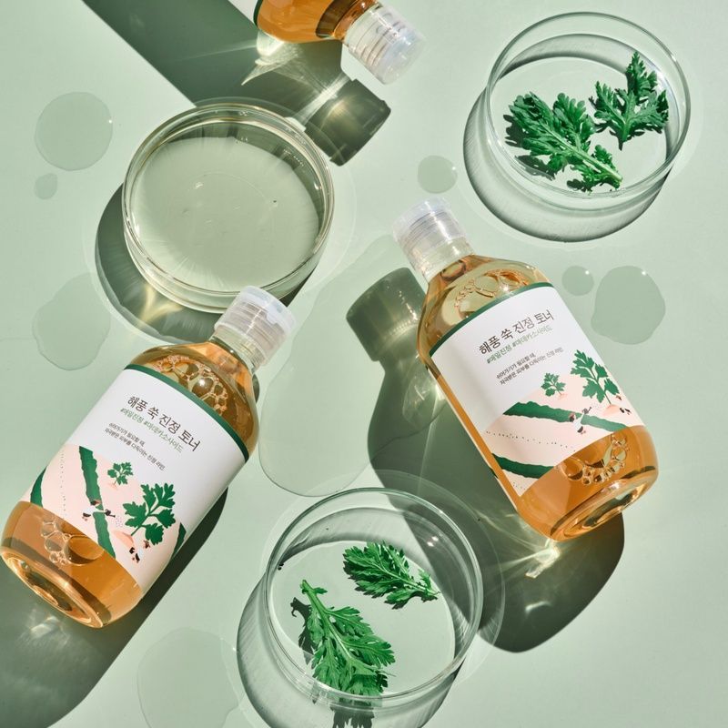 Заспокійливий тонер з морським полином ROUND LAB MUGWORT Calming Toner, 300 мл 8809738605714 фото