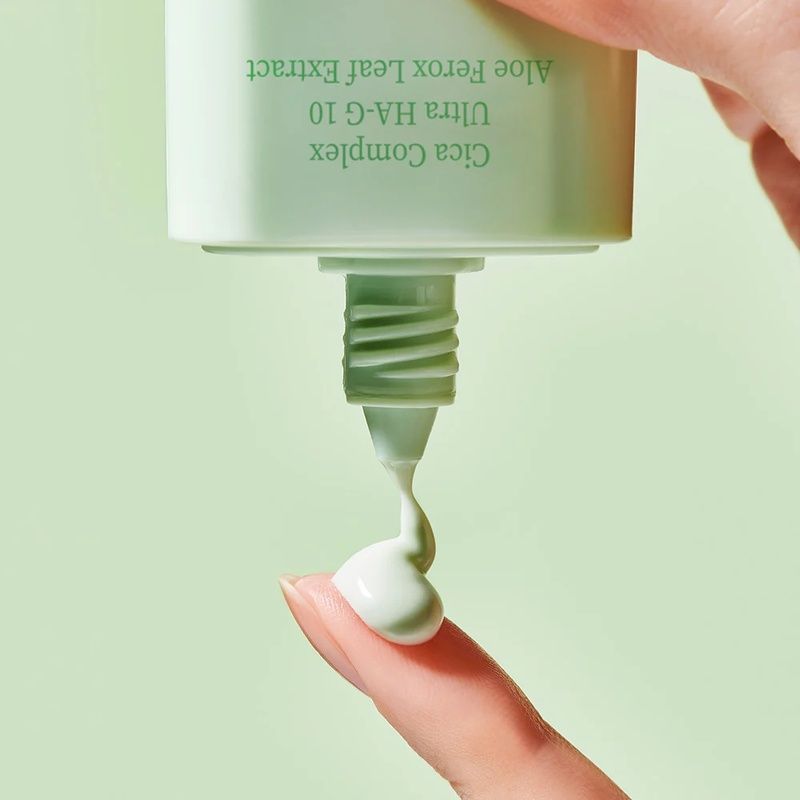 Заспокійлива сонцезахисна сироватка для обличчя Tocobo Cica Calming Sun Serum SPF50+ PA++++, 50 мл 8809835060447 фото