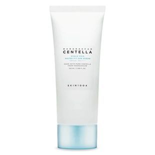 Легка сонцезахисна сироватка Skin 1004 Madagascar Centella Hyalu-Cica Water-Fit Sun Serum SPF50+ PA++++, 100 мл 8809913830603 фото