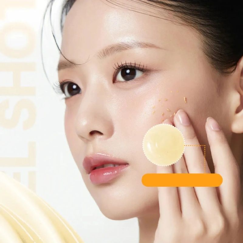 Освітлювальний пілінг з койєвою кислотою та куркумою Medicube Kojic Acid Turmeric Peel Shot, 80 мл 8800289461217 фото