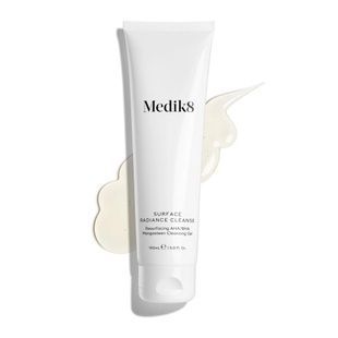 Очищаючий гель з АНА-кислотами та екстрактом мангостана Medik8 Surface Radiance Cleanse. 150 мл P08773 фото