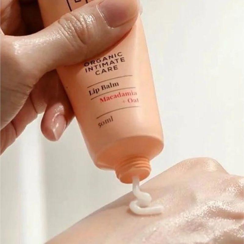Бальзам для інтимного догляду LIP INTIMATE CARE Lip Balm Macadamia + Oat, 50 мл 7350052240057 фото