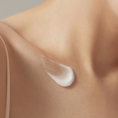 Сонцезахисний крем з 10 формами гіалуронової кислоти та центелою Doctors Hyalcica Total Moisture 10 D Sun Cream, 80 мл 8809875904503 фото