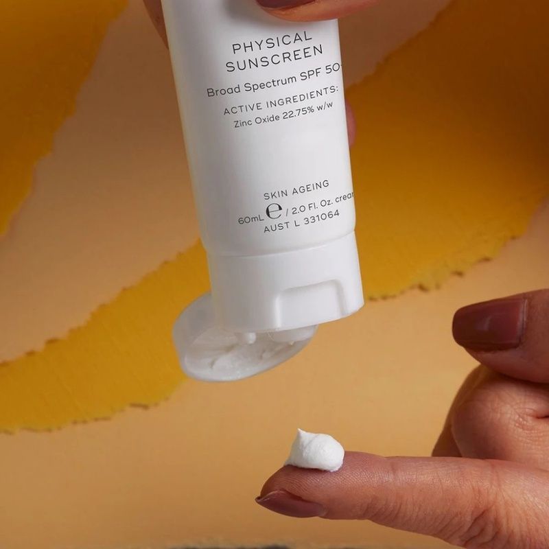Сонцезахисний крем з фізичним фактором SPF50 Medik8 Physical Sunscreen SPF50+. 60 мл P08943 фото