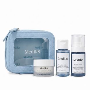 Лімітований набір "твоя шкіра готова до подорожі" Medik8 Travel Ready Skin KITLimited11 фото