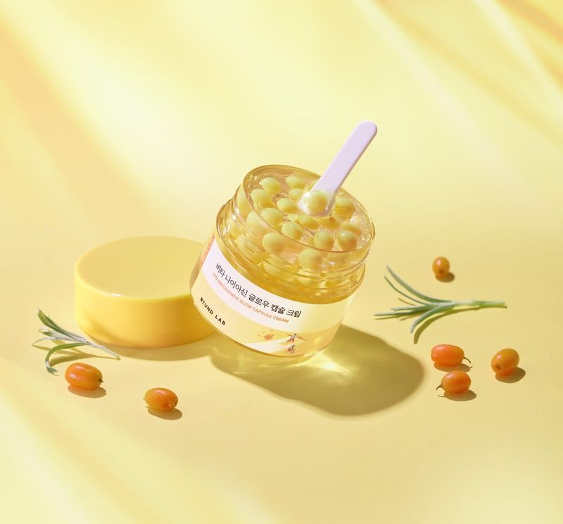Освітлюючий крем з капсулами ROUND LAB Vita Niacinamide Glow Capsule Cream, 50 мл 8809962542946 фото