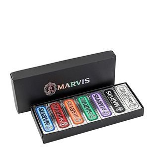 Подарунковий набір з 7 класичних паст Marvis Flavour Collection Toothpaste Gift Set, 7*25 мл 8004395114665 фото