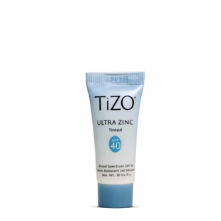 Крем мінеральний сонцезахисний для обличчя та тіла з відтінком TiZO Ultra Zinc Body & Face Tinted SPF 40, 5 г ST104 фото