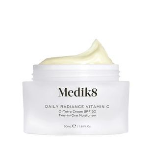 Денний крем з вітаміном С та SPF 30 Medik8 Daily Radiance Vitamin C. 50 мл P08892 фото
