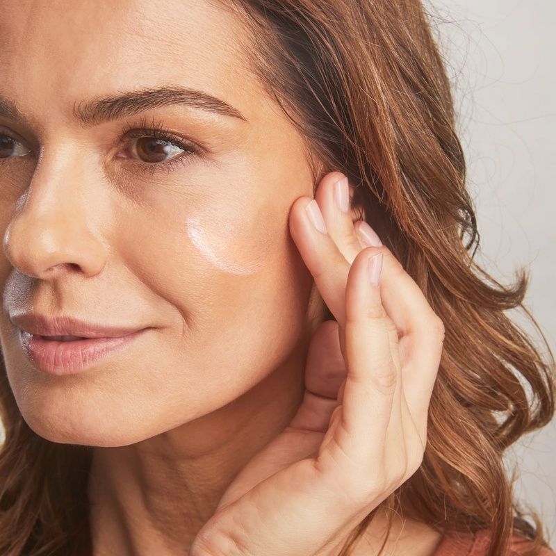 Прозорий мінеральний сонцезахисний флюїд Colorescience No-Show Mineral Sunscreen SPF 50, 50 мл 403104508 фото