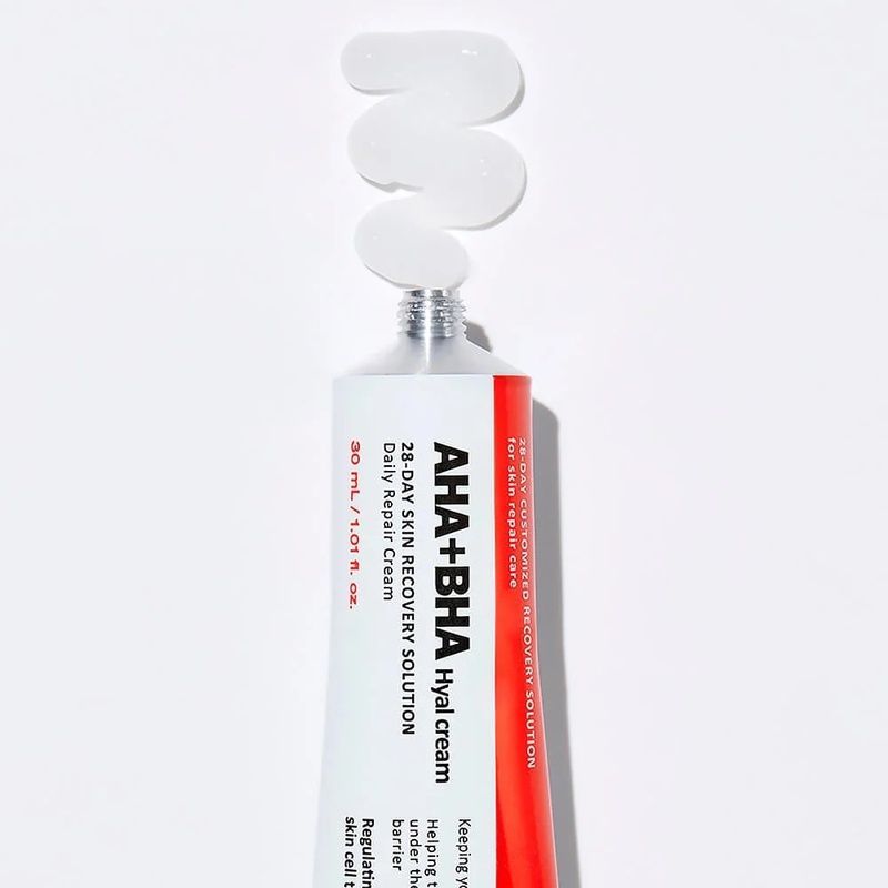 Відновлюючий крем-пілінг для обличчя Medi-Peel AHA BHA 28 Days Hyal Cream, 30 мл 8809409348667 фото