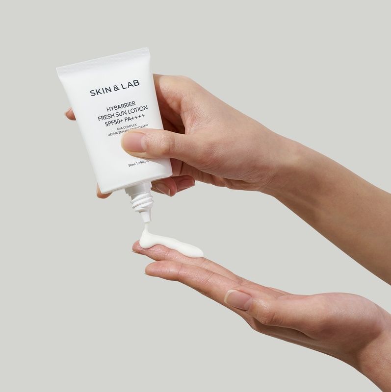 Зволожуючий сонцезахисний лосьйон SKIN&LAB Hybarrier Fresh Sun Lotion SPF 50, 50 мл 8809525931163 фото