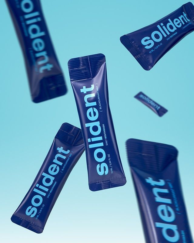 Набір ополіскувачів для ротової порожнини Solident Blackcurrant mint / смородина-м'ята, 20 шт 4820200417806 фото