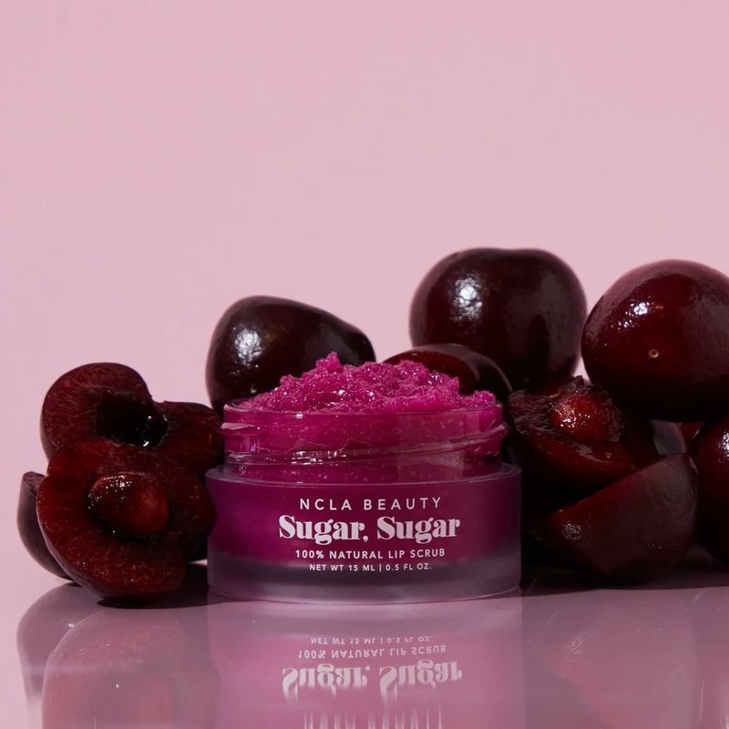 Цукровий скраб для губ &laquo;Вишня&raquo; NCLA Beauty Sugar, Sugar - Black Cherry, 15 мл 672975508708 фото