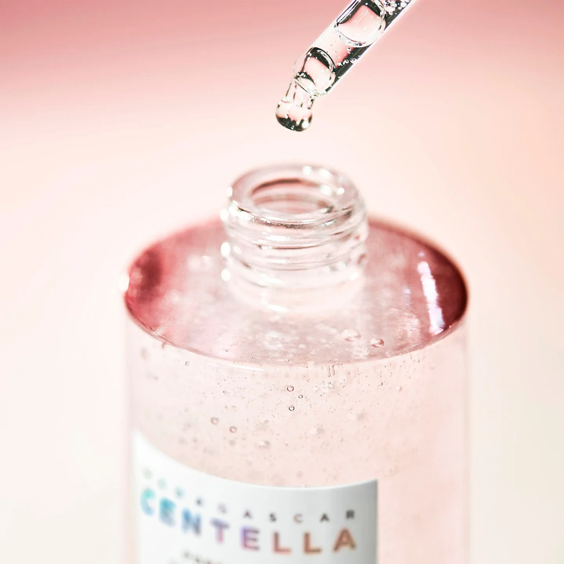 Сироватка для звуження пор і контролю жирності Skin 1004 Madagascar Centella Poremizing Fresh Ampoule, 100 мл 8809913831259 фото